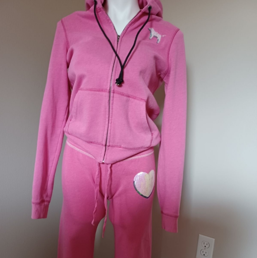 Pink Victoria Secret 💗 RARE/HTF Sweatsuit - Picture 5 of 15